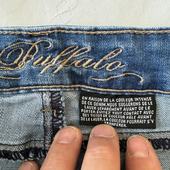 Buffalo Jeans Women's Mid-Rise SAMUELLA‎ Bermuda Jean Shorts Size 14 Beach - Picture 6 of 16